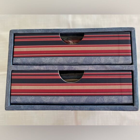 Creative Memories red and blue/grey picfolio 2 mini albums, new in box, 4x4 - Picture 3 of 7